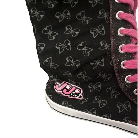 Jojo Siwa Sneakers - Picture 2 of 12